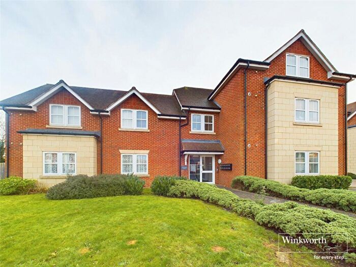 2 Bedroom Apartment For Sale In Haden Square, Reading, United Kingdom, RG1