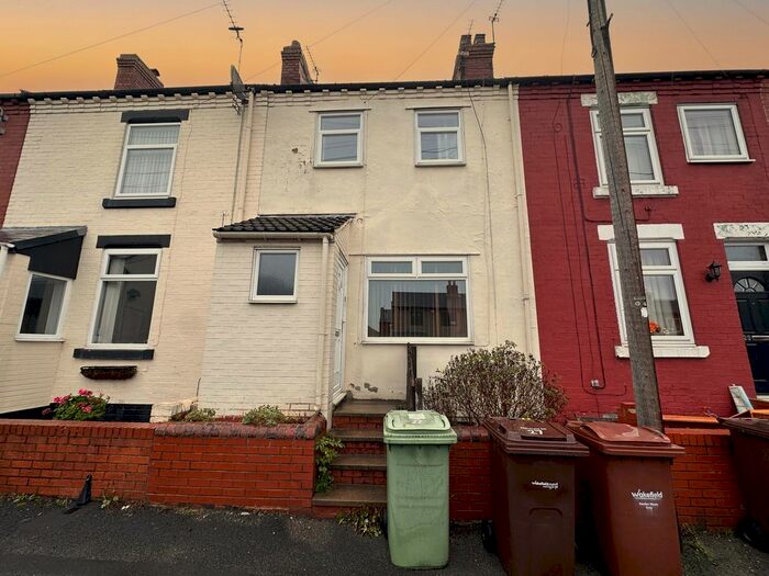 3 Bedroom Terraced House To Rent In Marshall Street, Stanley, Wakefield, WF3