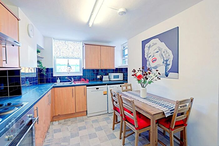 4 Bedroom Maisonette To Rent In Cobourg Street, London, NW1