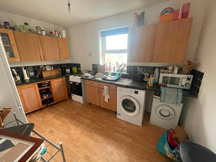 3 Bedroom Flat To Rent In Gloucester Road North, Filton Park, Bristol, BS7