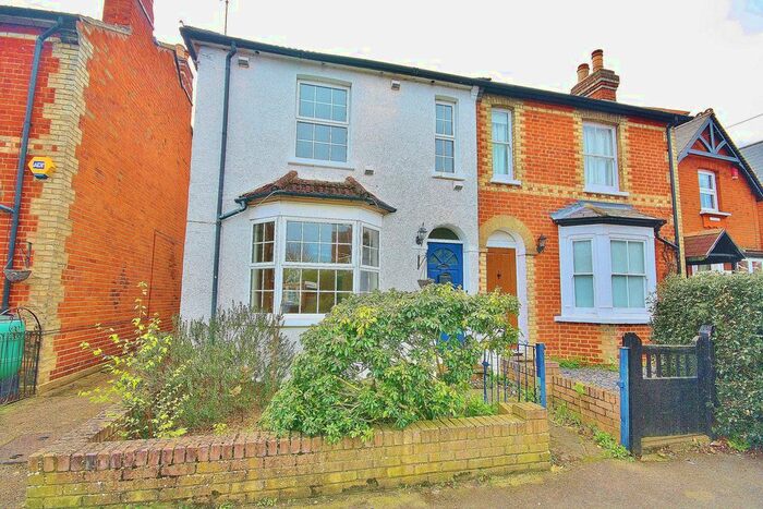 3 Bedroom Semi-Detached House To Rent In Lavender Road, Woking, GU22