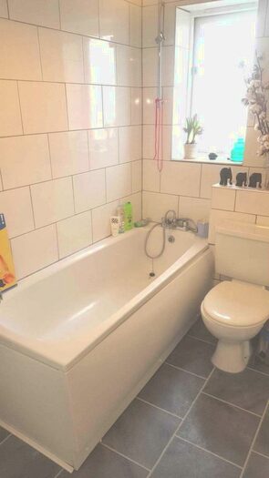 1 Bedroom Apartment To Rent In Harlinger Street, Woolwich, SE18