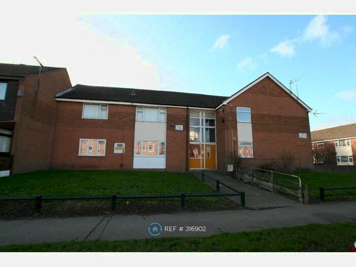 2 Bedroom Flat To Rent In Croft Court, Ellesmere Port, CH65
