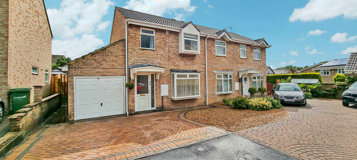 3 Bedroom Semi-Detached House To Rent In Hurworth Hunt, Newton Aycliffe, DL5