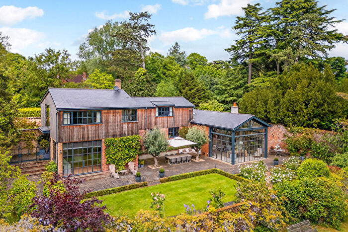 5 Bedroom House For Sale In Furze Platt Road, Maidenhead, SL6