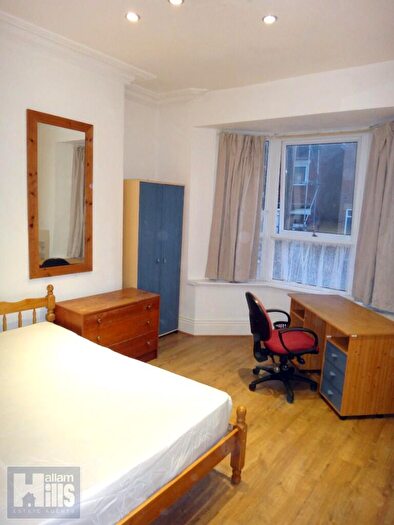 3 Bedroom Terraced House For Sale In Holland Road, Sheffield, S2