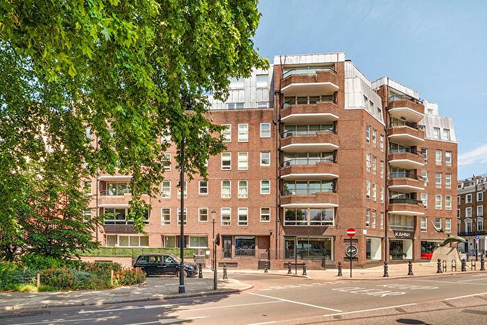 2 Bedroom Flat To Rent In Pier House, Chelsea, London, SW3