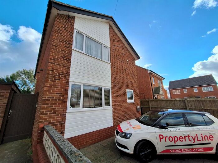 2 Bedroom Flat To Rent In Sages Lane, Peterborough, PE4