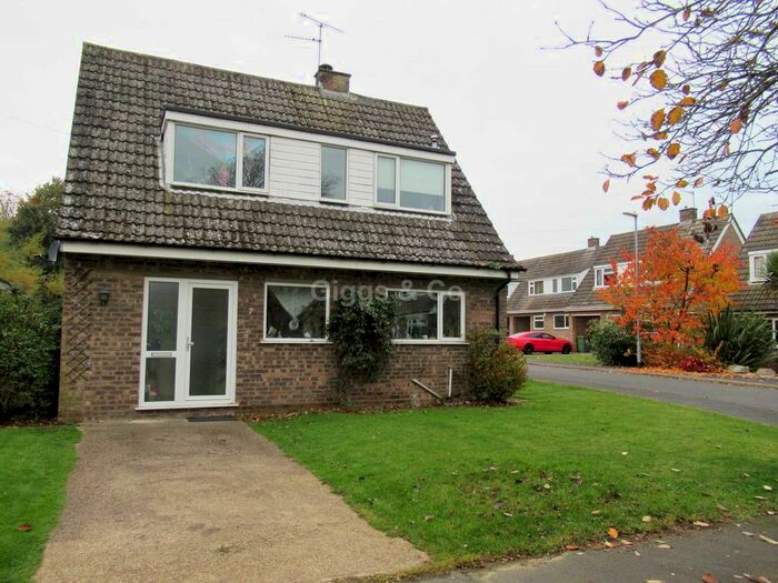 3 Bedroom Detached House To Rent In Aragon Close, Buckden PE19