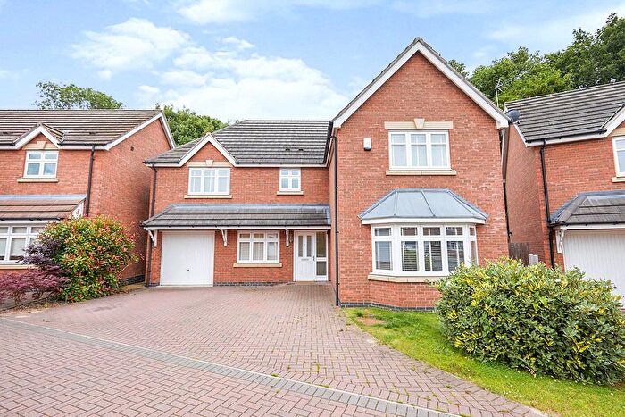 5 Bedroom Detached House To Rent In Boundary Close, Burton-On-Trent, Staffordshire, DE13