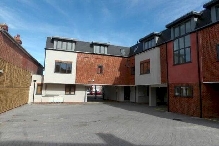 1 Bedroom Flat To Rent In 15 Queens Road, Farnborough GU14