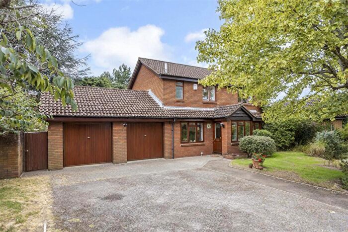 4 Bedroom Detached House For Sale In King William Drive, Cheltenham, GL53
