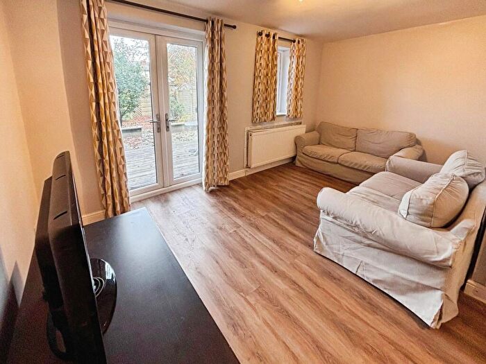 4 Bedroom House To Rent In Evans Close, Manchester, Greater Manchester, M20