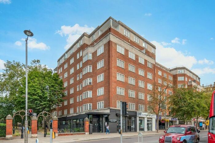 2 Bedroom Flat To Rent In High Street Kensington, High Street Kensington, London, W8