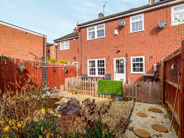 3 Bedroom Semi-Detached House To Rent In Church Street, Bingham, NG13