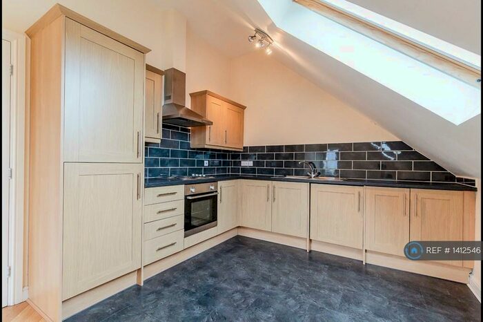 1 Bedroom Flat To Rent In West Street, Doncaster, DN12