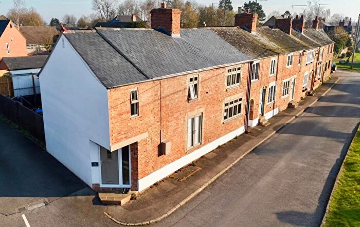 4 Bedroom Cottage For Sale In Zion Hill, Walgrave, Northamptonshire, NN6