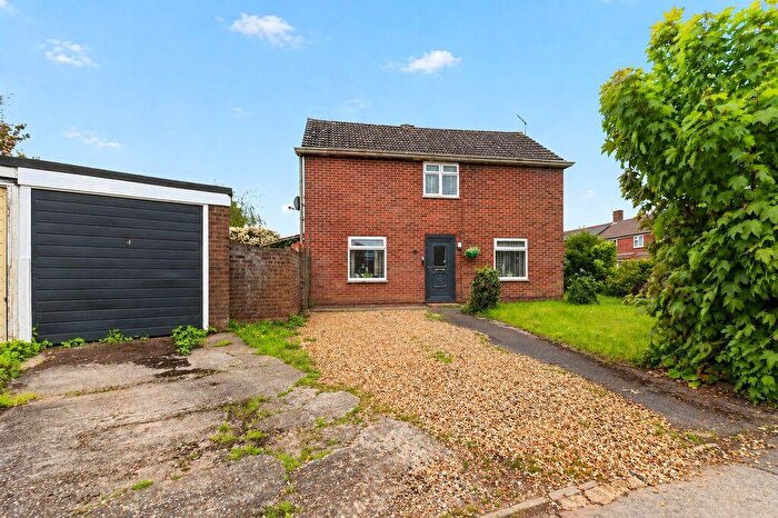 3 Bedroom Terraced House For Sale In Everest Road, Christchurch, BH23