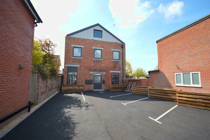 1 Bedroom Ground Flat To Rent In The Warehouse, Western Road, Lymington, Hampshire, SO41