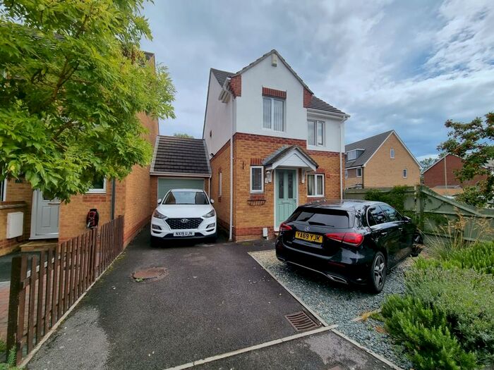 3 Bedroom House To Rent In Compass Close, Gosport, PO13