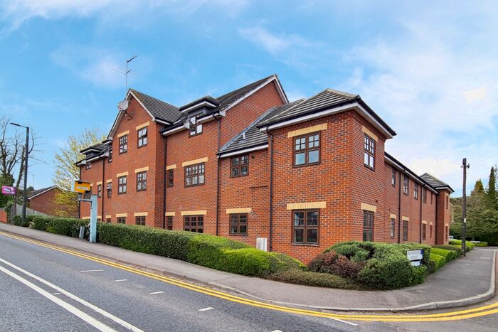 2 Bedroom Apartment To Rent In Holly Court, Heatherdene Avenue, Crowthorne, Berkshire, RG45