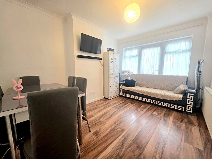 3 Bedroom Semi-Detached House To Rent In Welbeck Road, Harrow, HA2