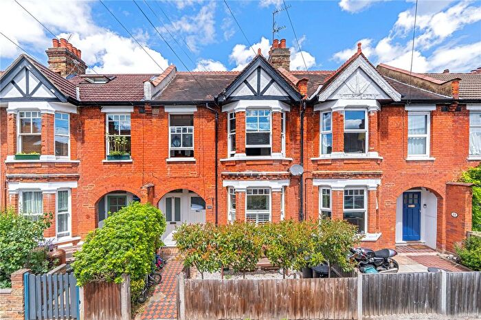 2 Bedroom Maisonette For Sale In Godstone Road, St Margarets, TW1
