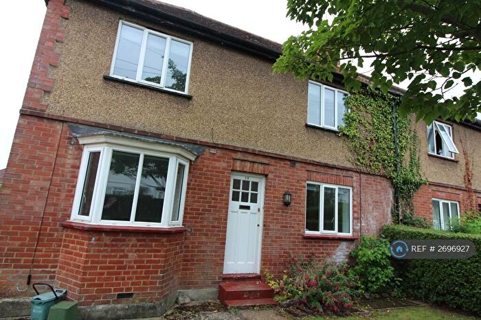 7 Bedroom Semi Detached House To Rent In Lincoln Road, Guildford, GU2