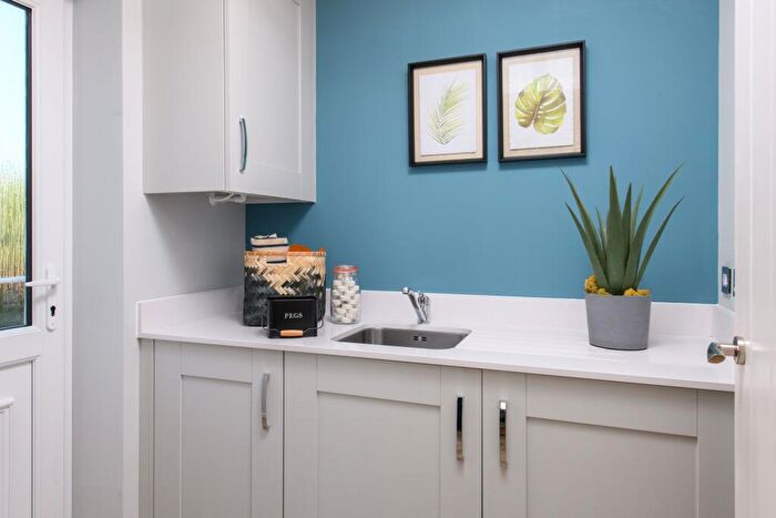 4 Bedroom Detached House For Sale In St Marys Hill, Roman Avenue, Blandford St Mary, Dorset, DT11