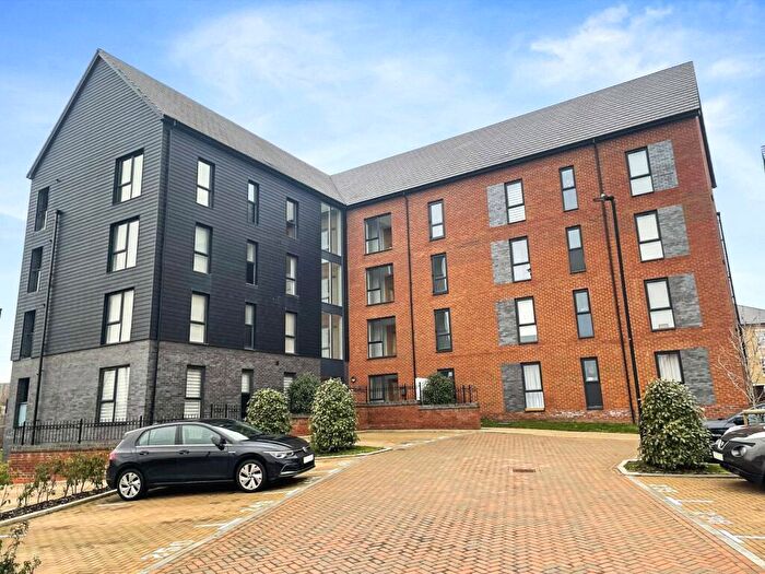 2 Bedroom Flat For Sale In Mortimer Square, Weldon, Ebbsfleet Valley, Swanscombe, DA10