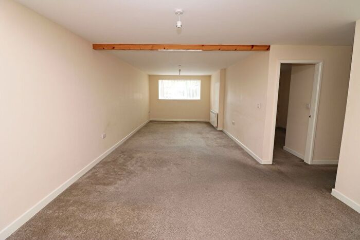 2 Bedroom Flat To Rent In Fox Apartments, Silver Street, Stainforth, DN7