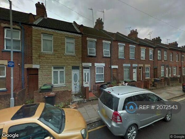3 Bedroom Terraced House To Rent In Clifton Road, Luton, LU1