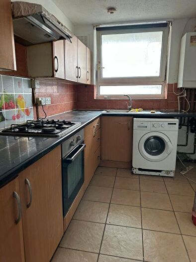 2 Bedroom Flat To Rent In Park Road, London, E6