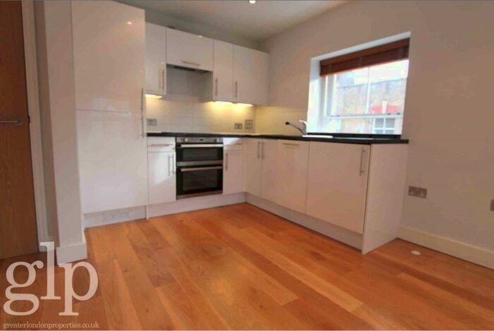 1 Bedroom Flat To Rent In Berwick Street, London, W1F