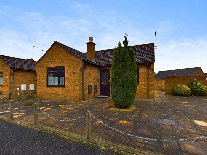 2 Bedroom Semi-Detached Bungalow For Sale In Regent Road, Downham Market, PE38