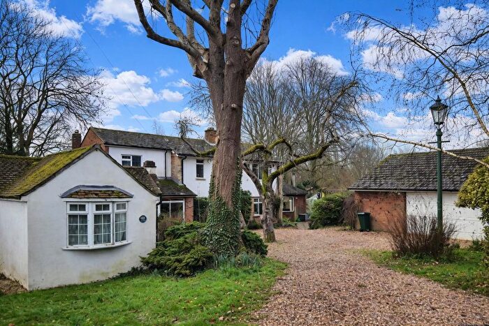 5 Bedroom Property For Sale In Harthall Lane, Pimlico ( Nr Abbots Langley), HP3