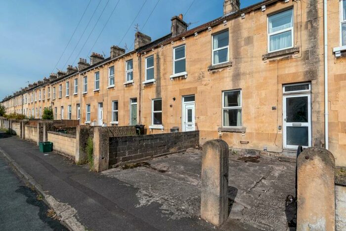 5 Bedroom Terraced House To Rent In Lorne Road, Bath, BA2