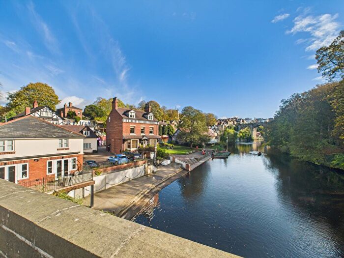 2 Bedroom Apartment To Rent In Waterside, Knaresborough, HG5