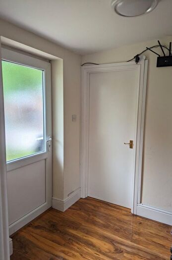1 Bedroom Flat To Rent In Whitton Avenue East, Greenford, Greater London, UB6