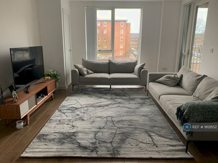 2 Bedroom Flat To Rent In Kennard Apartments, London, SE18