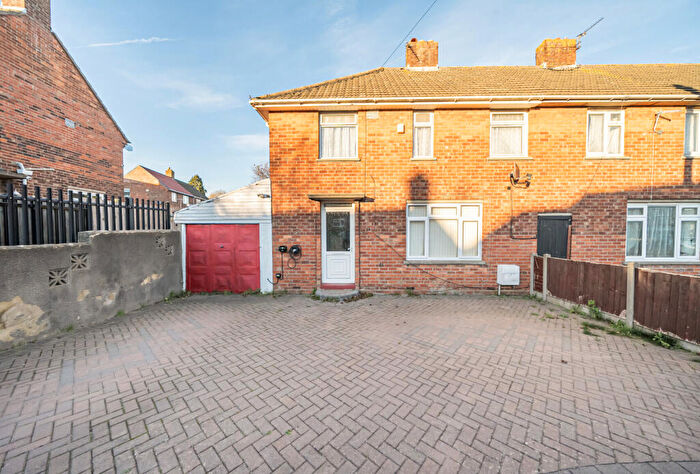 3 Bedroom Semi Detached House For Sale In Staveley Crescent, Bristol, Somerset, BS10