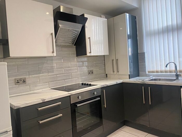 2 Bedroom Flat To Rent In Radnor Place, Liverpool, L6