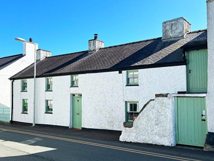 3 Bedroom Cottage For Sale In Church Street, Aberffraw, LL63