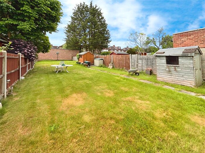 4 Bedroom Semi-Detached House For Sale In Lingfield Avenue, Surbiton, KT1