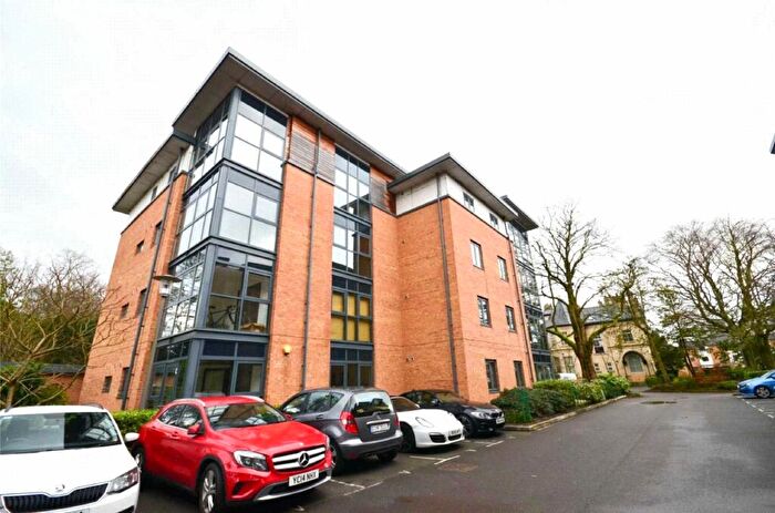 2 Bedroom Apartment To Rent In Larke Rise, Didsbury, Manchester, M20