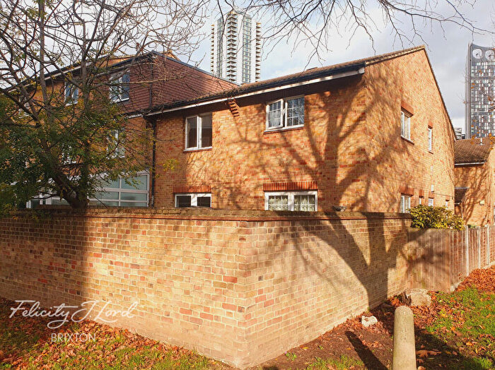 2 Bedroom Terraced House For Sale In Wesley Close, London, SE17