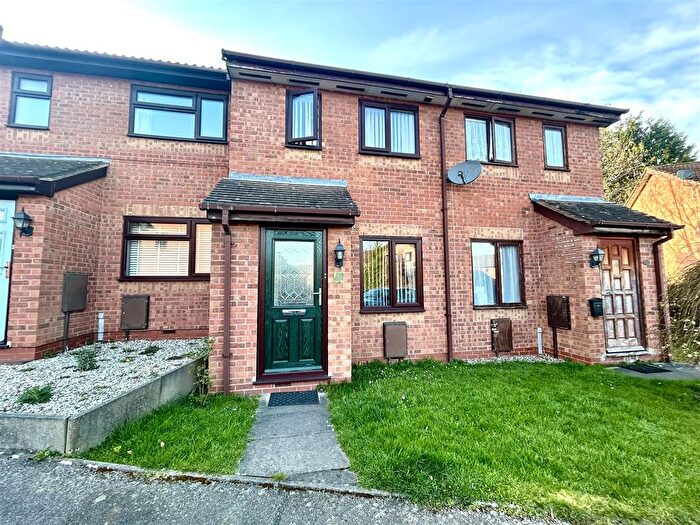 2 Bedroom Terraced House To Rent In Kenilworth Drive, Nuneaton, CV11