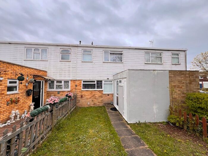 3 Bedroom Terraced House To Rent In Bloomsbury Gardens, Houghton Regis, Dunstable, Bedfordshire, LU5