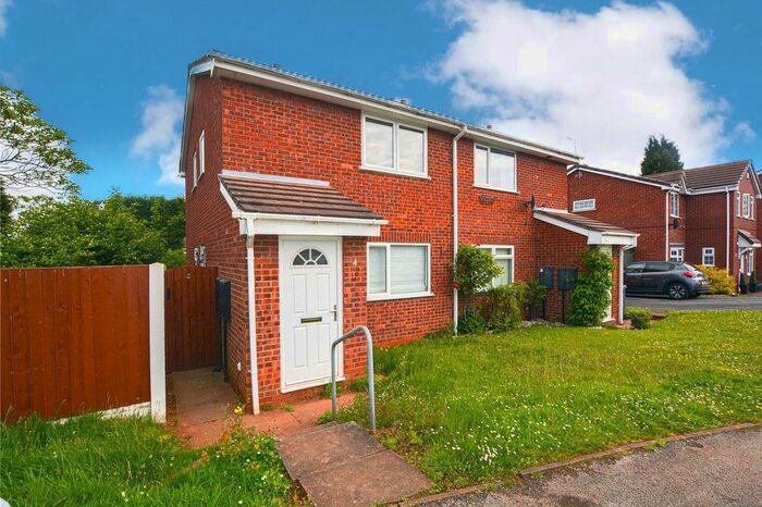 1 Bedroom Maisonette To Rent In Darnbrook, Wilnecote, Tamworth, Staffordshire, B77