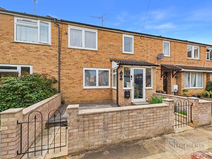 3 Bedroom Terraced House For Sale In Crosslands Drive, Abingdon, OX14